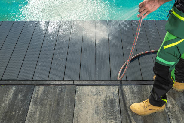 Best Garage Pressure Washing  in Rainbow Springs, FL